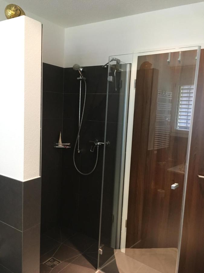 Villa Modern Ufhusen Eksteriør billede